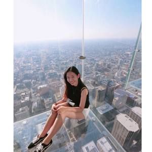 Meet your Posher, Elin